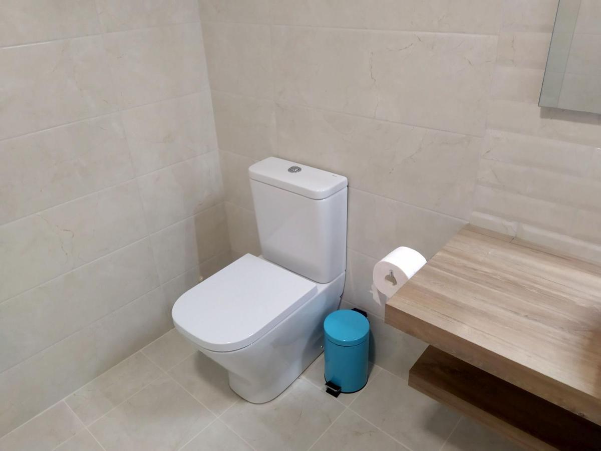 Hall 92 Quartos Com Wc Em Moradia Com Piscina A-Das-Lebres Лориш Екстер'єр фото