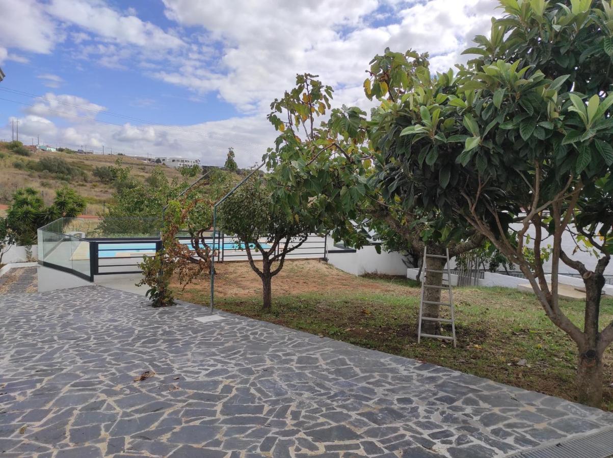 Hall 92 Quartos Com Wc Em Moradia Com Piscina A-Das-Lebres Лориш Екстер'єр фото