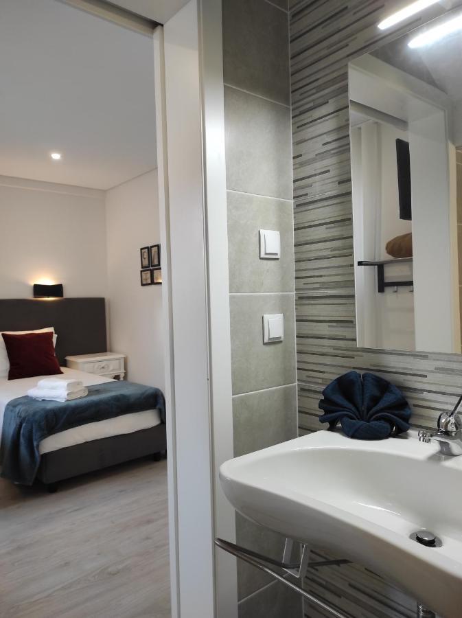 Hall 92 Quartos Com Wc Em Moradia Com Piscina A-Das-Lebres Лориш Екстер'єр фото