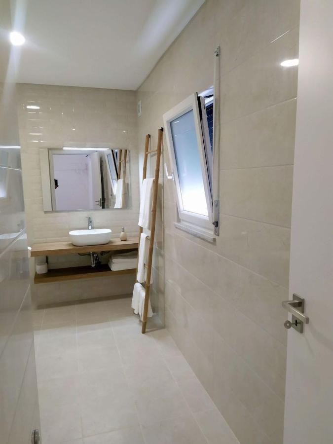 Hall 92 Quartos Com Wc Em Moradia Com Piscina A-Das-Lebres Лориш Екстер'єр фото