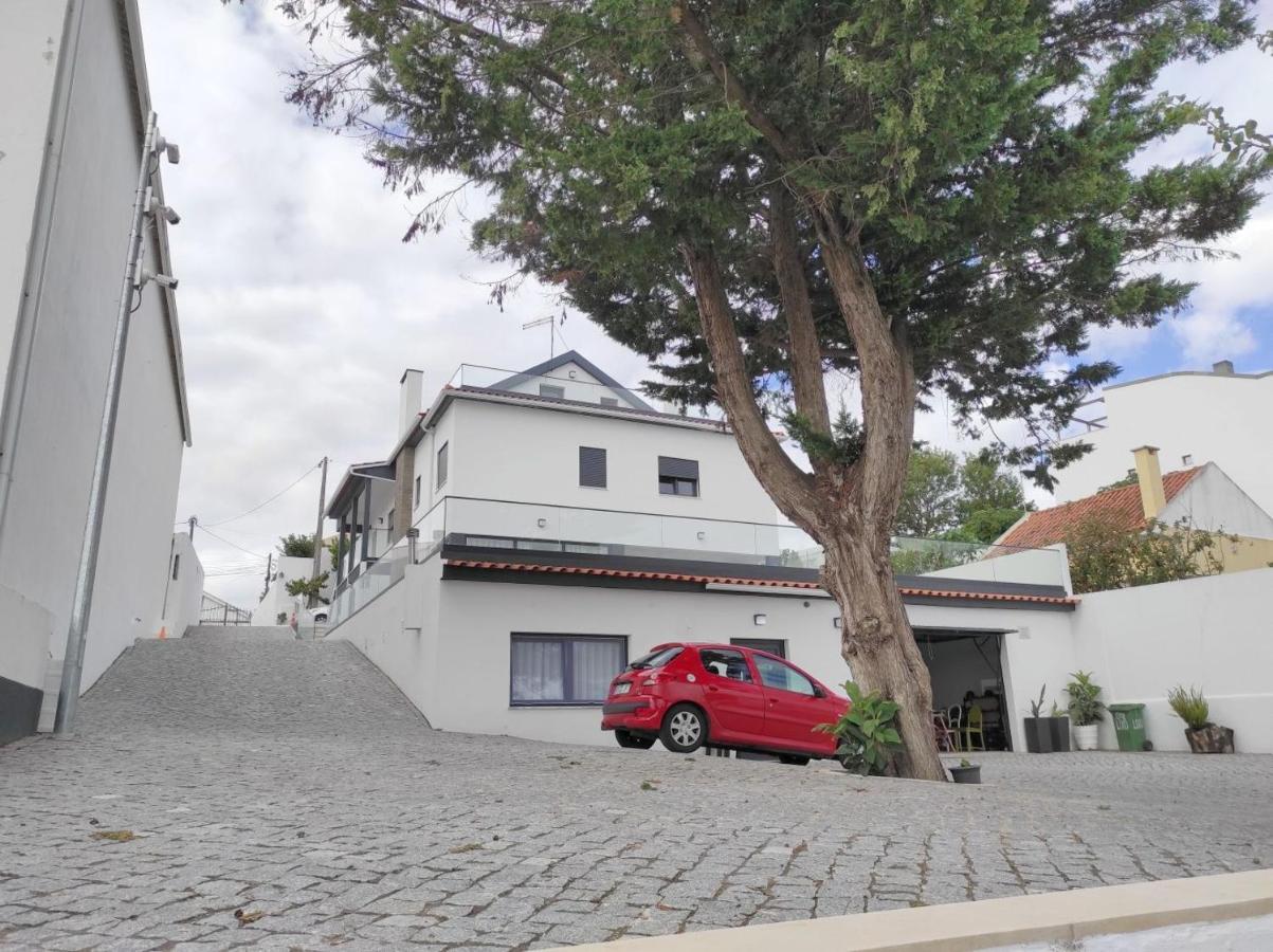 Hall 92 Quartos Com Wc Em Moradia Com Piscina A-Das-Lebres Лориш Екстер'єр фото