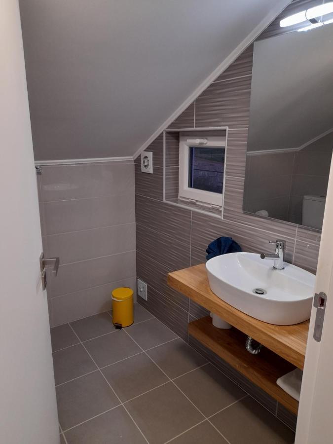 Hall 92 Quartos Com Wc Em Moradia Com Piscina A-Das-Lebres Лориш Екстер'єр фото
