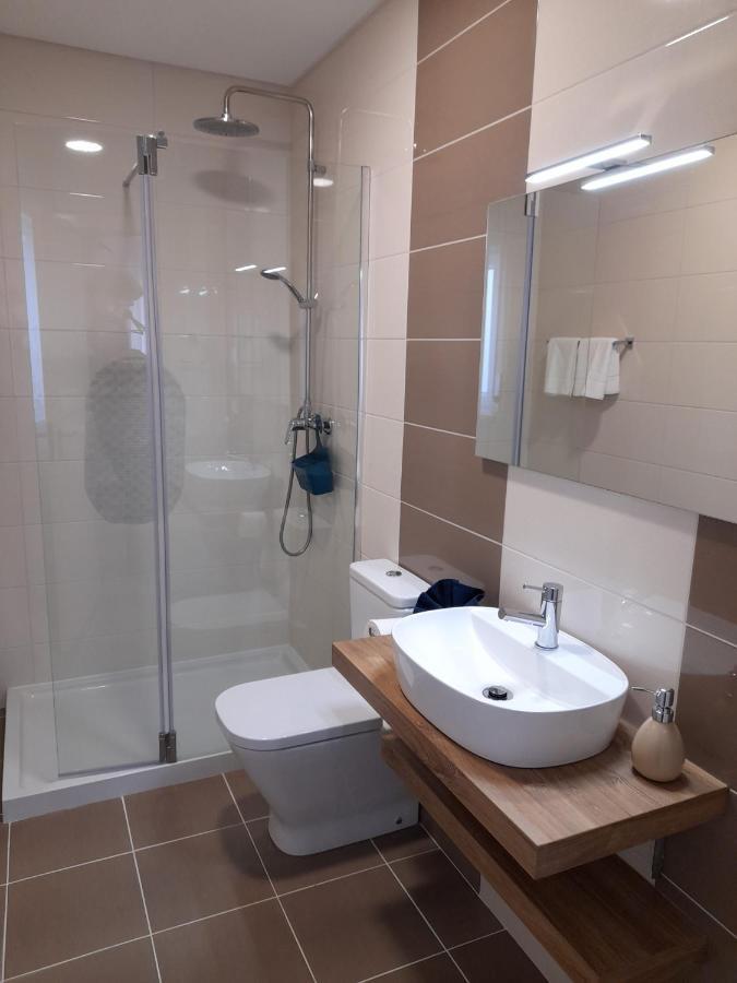 Hall 92 Quartos Com Wc Em Moradia Com Piscina A-Das-Lebres Лориш Екстер'єр фото